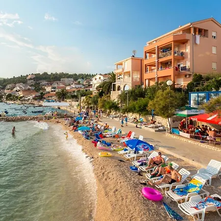 Apartment Resort アパート