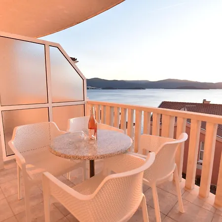 Apartment Resort * Комарна