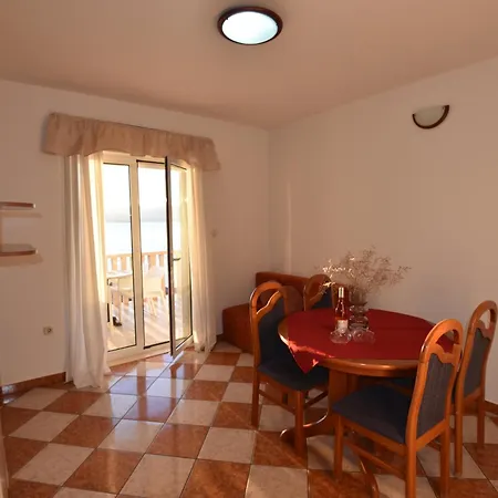 아파트 Apartment Resort 코마르나